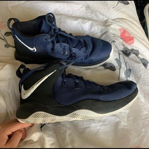 size 8 nike basketball shoes